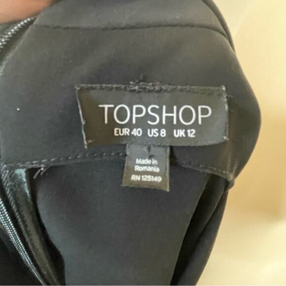 TOPSHOP Black Surplice Wrap Front Shawl Collar Sleeveless Skort Romper Size 8 - Picture 6 of 7